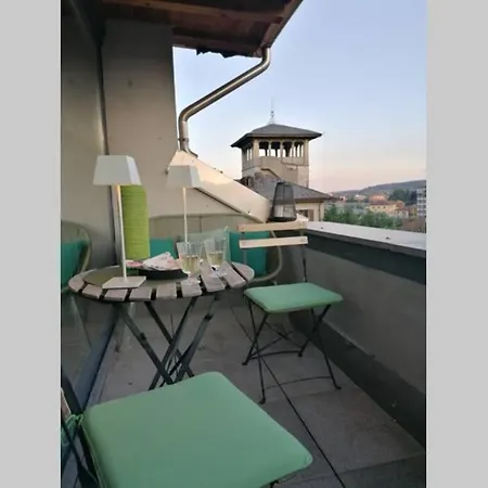 01 Attic Mansarda Secondo Piano No Ascensore No Arona