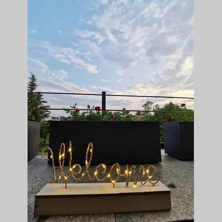 01 Attic Mansarda Secondo Piano No Ascensore No Apartamento