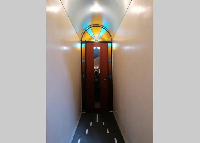 01 Attic Mansarda Secondo Piano No Ascensore No *