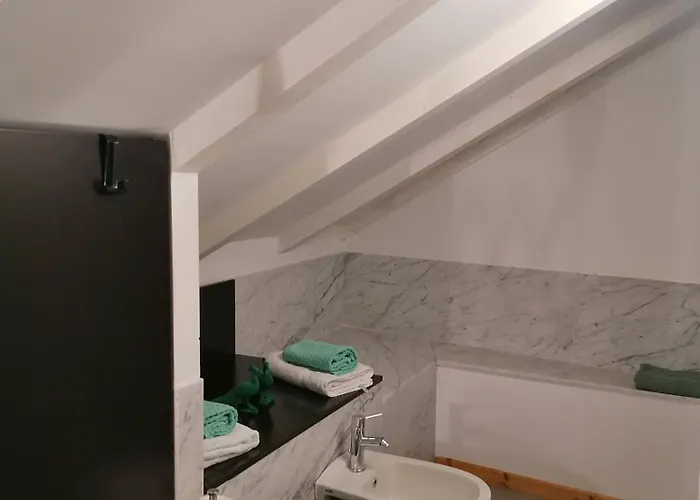 01 Attic Mansarda Secondo Piano No Ascensore No 아파트 아로나